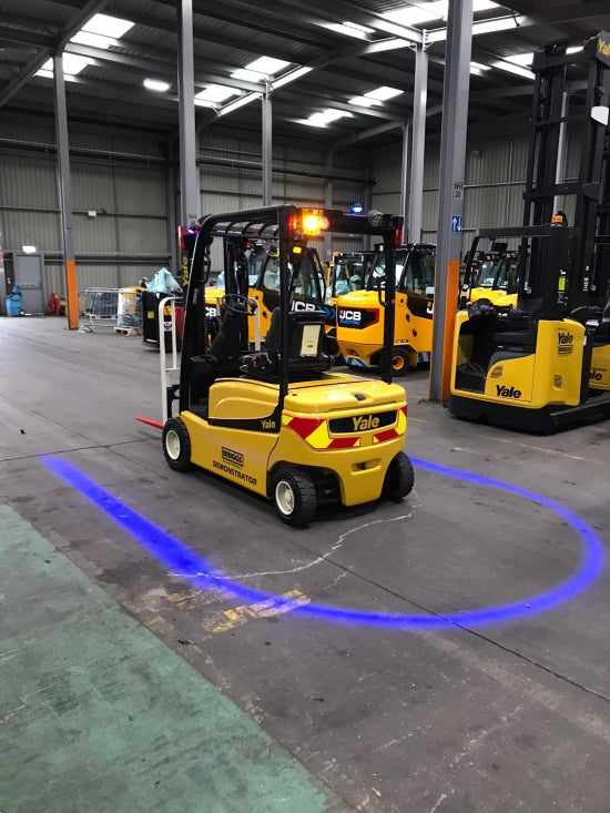 Magnetic amber beacon mounted on utility cart